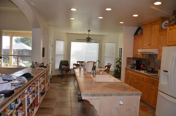 10855 E Nebraska Ave, Selma, CA 93662
